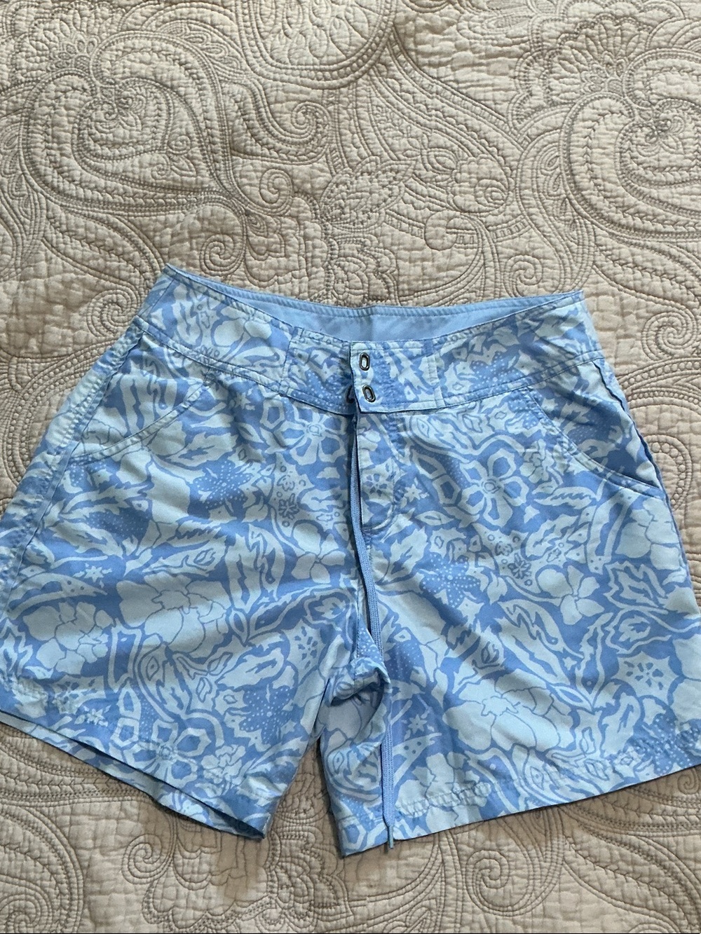 Ron Jon Bech Shorts Ladies Size 6